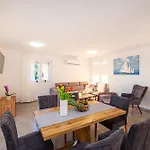 Ilux-3 Apartmán
