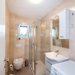 Apartamento Ilux-3 *